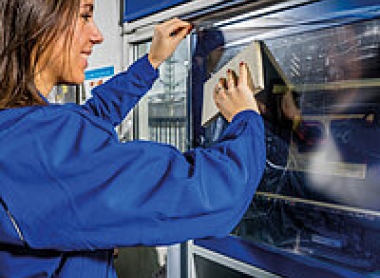 HB KAITSEKILE KLAASIDELE, LÄBIPAISTEV 0,7MX30M